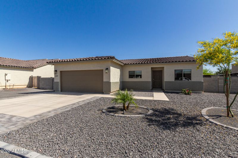 5699 E Red Bird Ln, San Tan Valley, AZ 85140