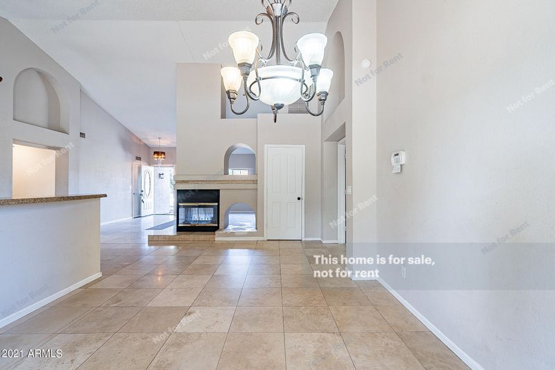 57 S Honeysuckle Ln, Gilbert, AZ 85296