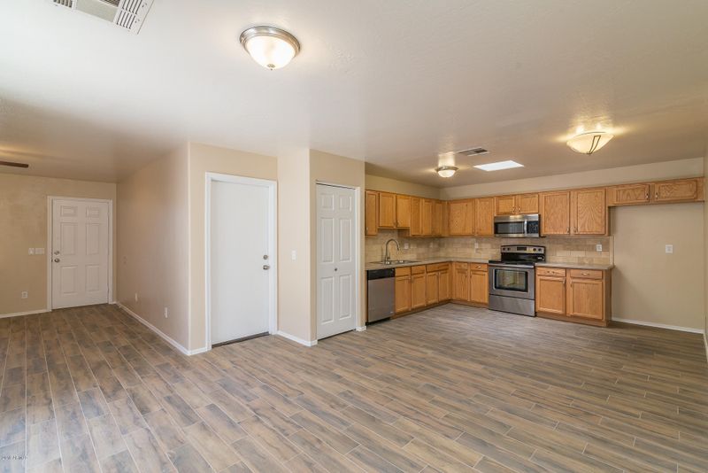 570 E Commonwealth Ave, Chandler, AZ 85225