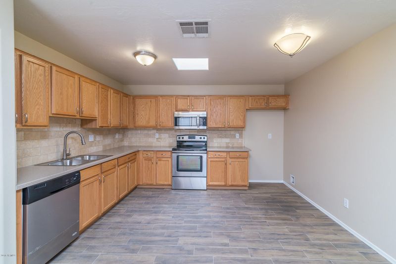 570 E Commonwealth Ave, Chandler, AZ 85225