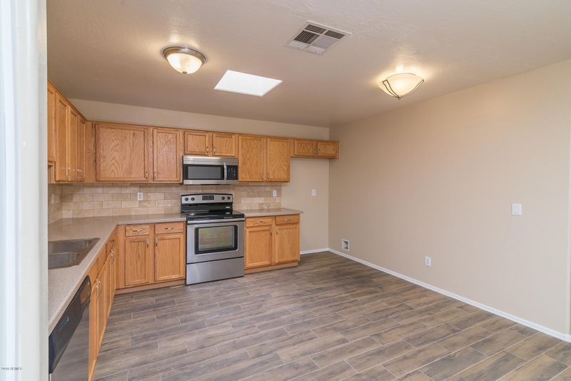 570 E Commonwealth Ave, Chandler, AZ 85225