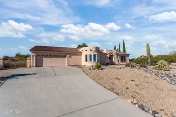 570 Jackson St, Wickenburg, AZ 85390