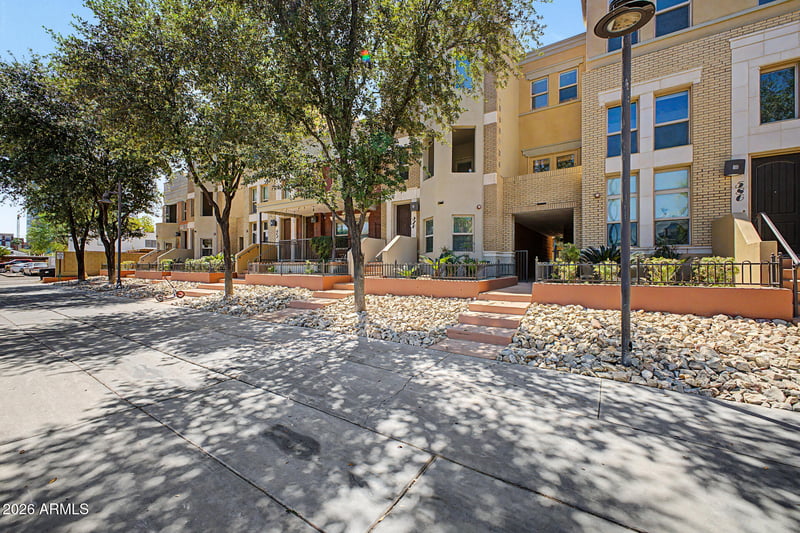 570 6th St, Tempe, AZ 85281
