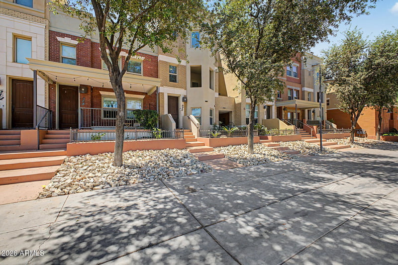 570 6th St, Tempe, AZ 85281