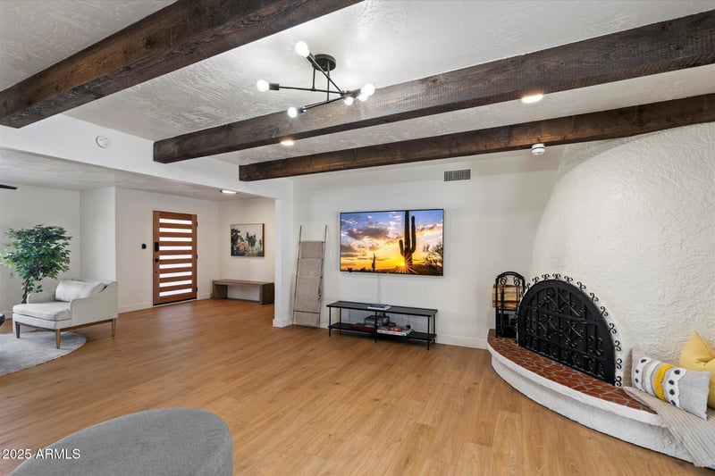 5701 Charter Oak Rd, Scottsdale, AZ 85254