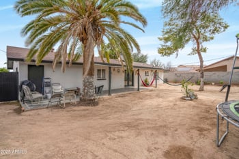 5701 Royal Palm Rd, Glendale, AZ 85302