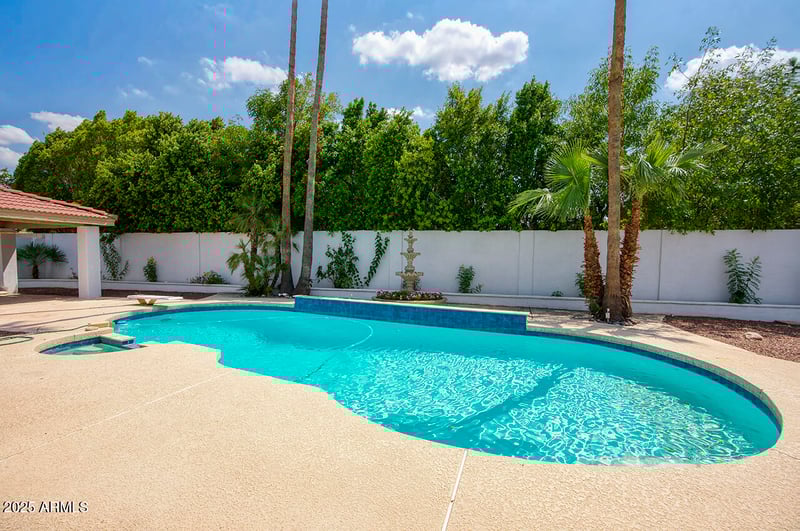 5701 Windrose Dr, Scottsdale, AZ 85254