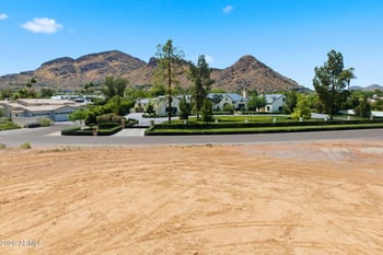 5702 Caballo Dr #7, Paradise Valley, AZ 85253