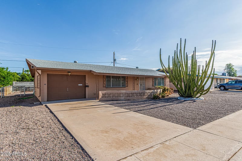 5702 Casper Rd, Mesa, AZ 85205