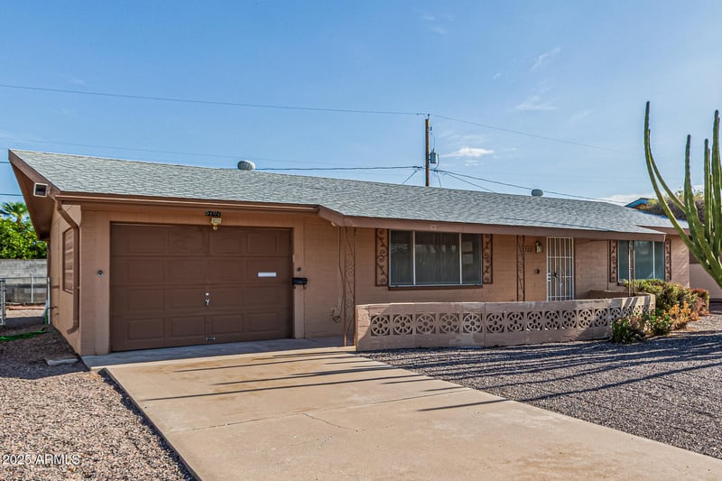 5702 Casper Rd, Mesa, AZ 85205