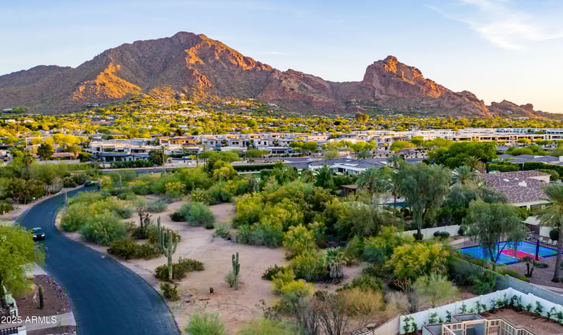 5702 Lincoln Dr #1, Paradise Valley, AZ 85253
