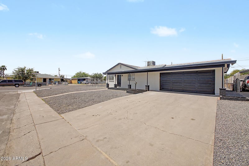 5702 N 22nd Dr, Phoenix, AZ 85015