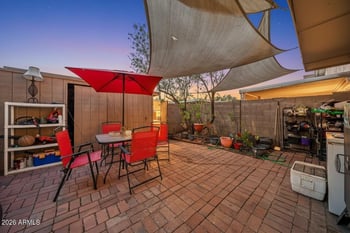 5703 43rd Dr, Glendale, AZ 85301