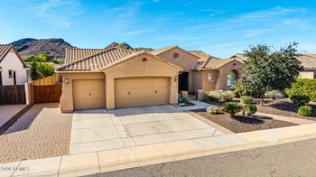 5703 Hedgehog Pl, Phoenix, AZ 85083