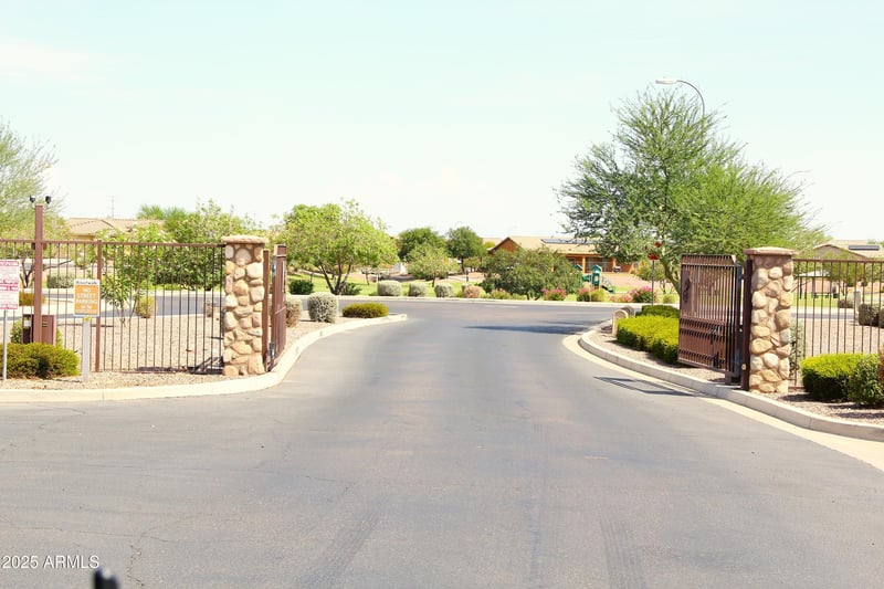 5704 57th Dr, Laveen, AZ 85339