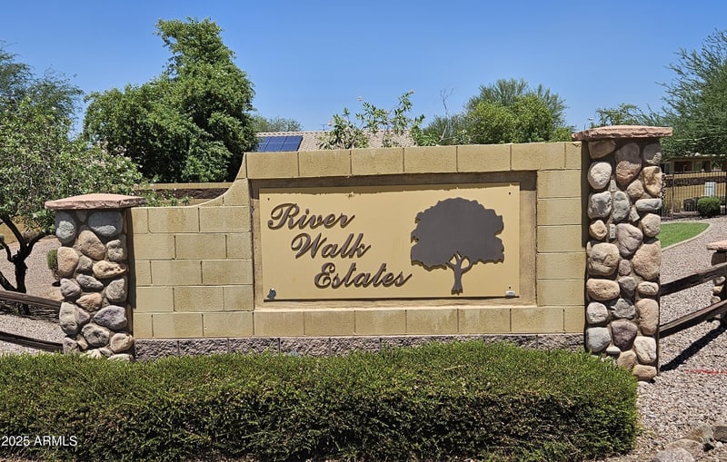5704 57th Dr, Laveen, AZ 85339