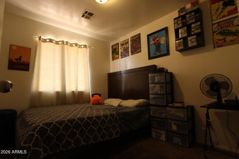 5704 67th Dr, Glendale, AZ 85303