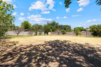 5704 11th Ave #-, Phoenix, AZ 85013