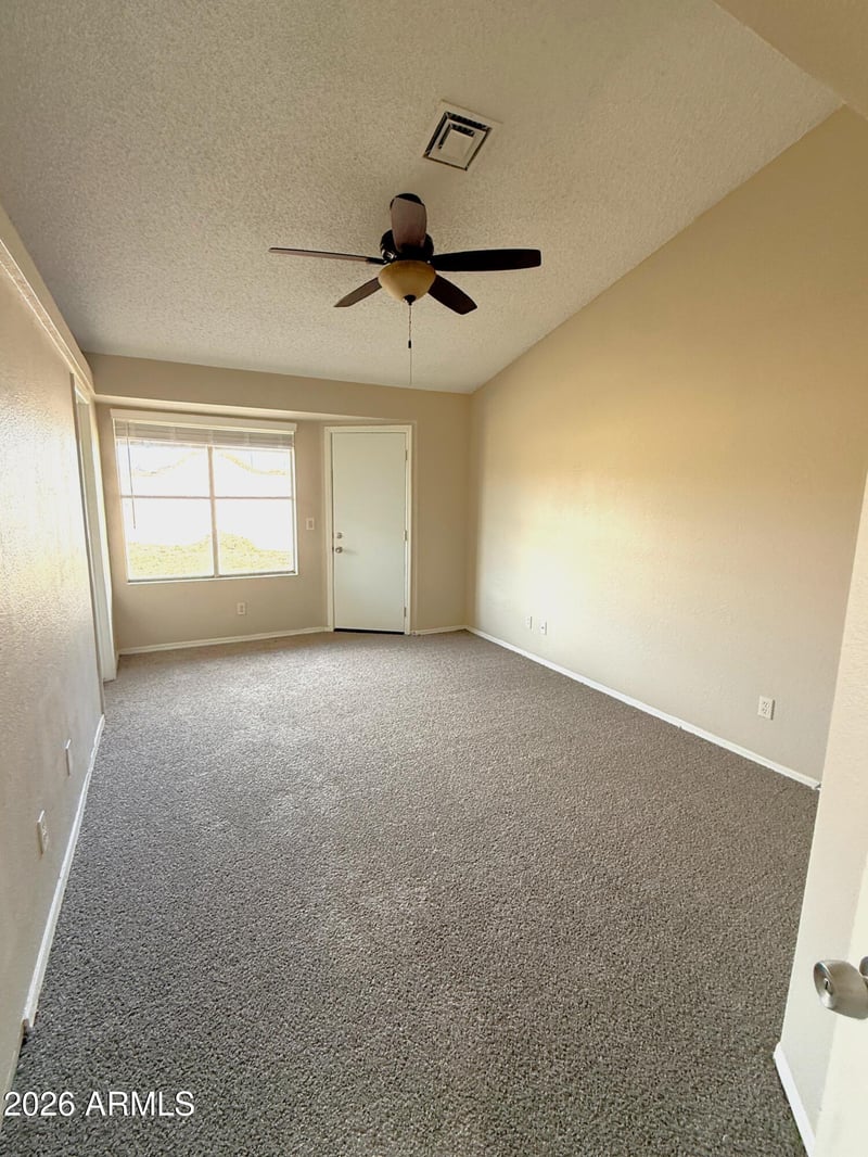 5704 Villa Theresa Dr, Glendale, AZ 85308