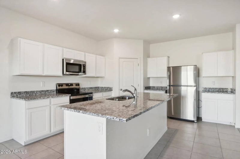 5705 Hornblende Way, San Tan Valley, AZ 85144