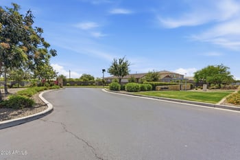 5706 107th Ln, Phoenix, AZ 85037