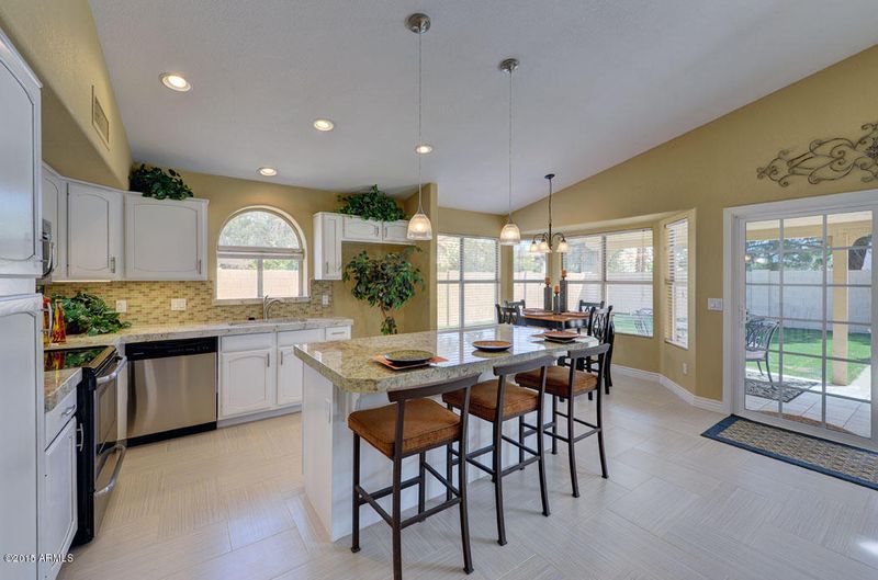5707 E Acoma Dr, Scottsdale, AZ 85254