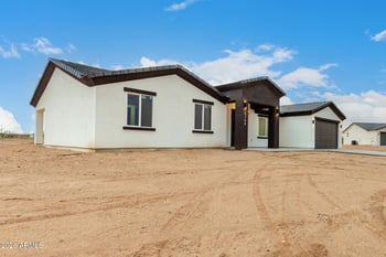 5708 381st Ln, Tonopah, AZ 85354