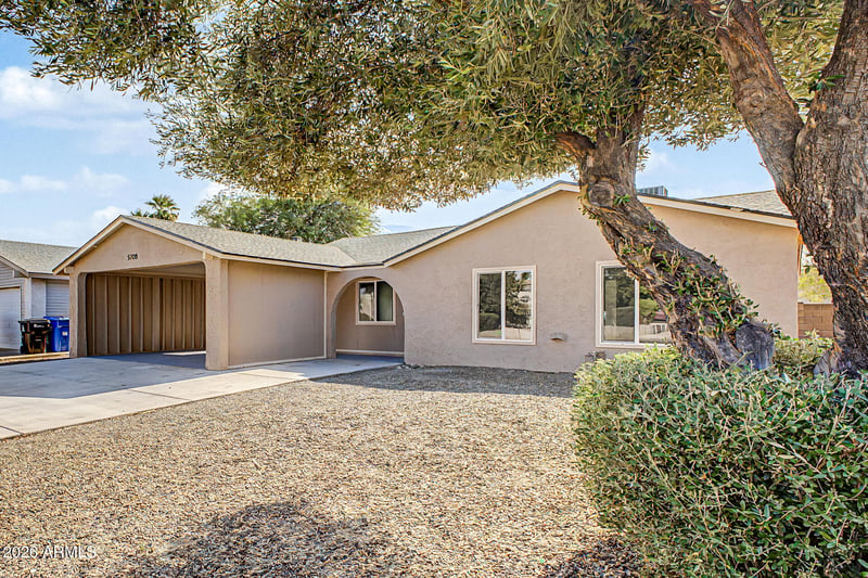 5708 N 42nd Ln, Phoenix, AZ 85019