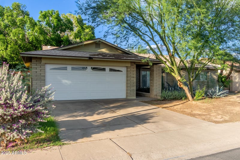 5708 Redfield Rd, Glendale, AZ 85306