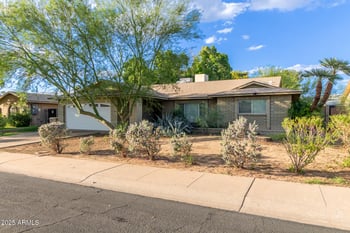 5708 Redfield Rd, Glendale, AZ 85306