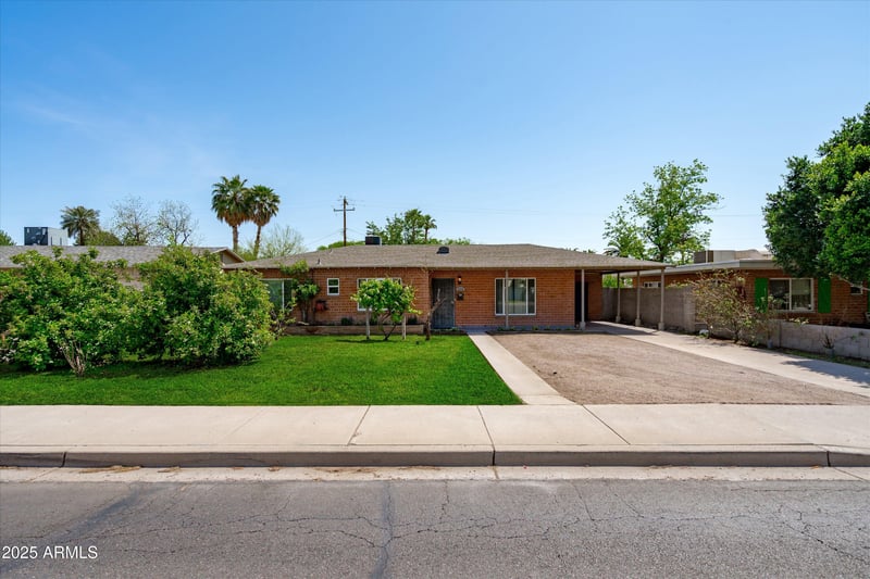 5709 16th St, Phoenix, AZ 85016