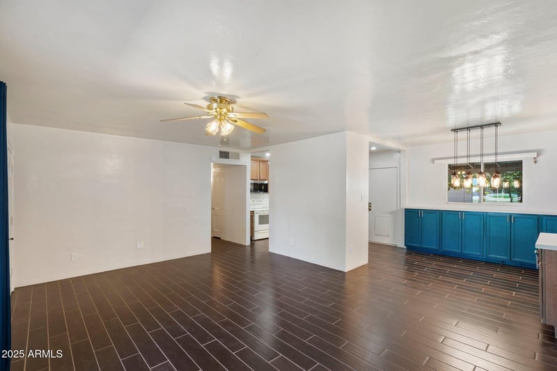 5709 16th St, Phoenix, AZ 85016