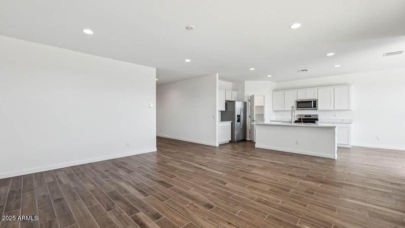 5709 Freesia Ln, San Tan Valley, AZ 85140