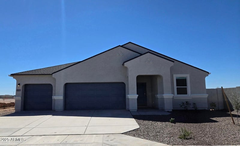 5709 Freesia Ln, San Tan Valley, AZ 85140