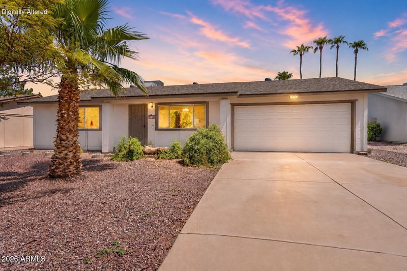 5709 S Roberts Rd, Tempe, AZ 85283