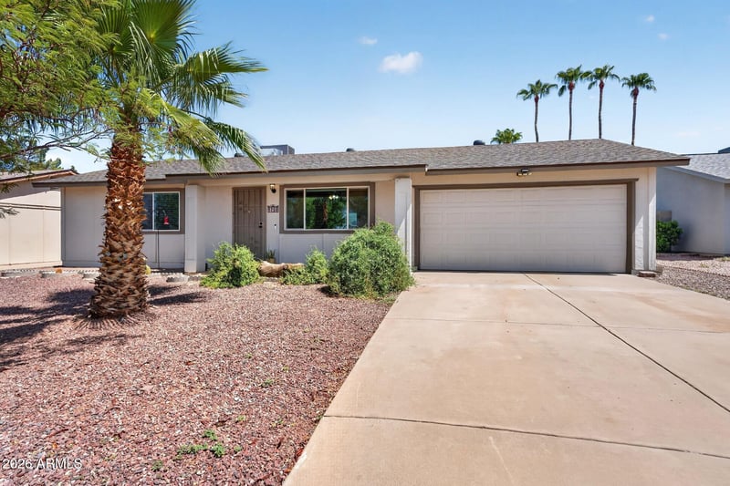 5709 S Roberts Rd, Tempe, AZ 85283