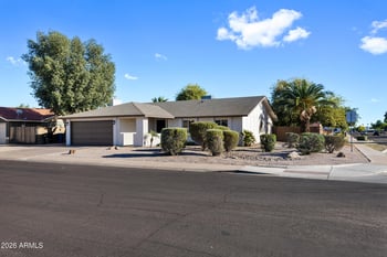 571 Myrna Ln, Chandler, AZ 85225