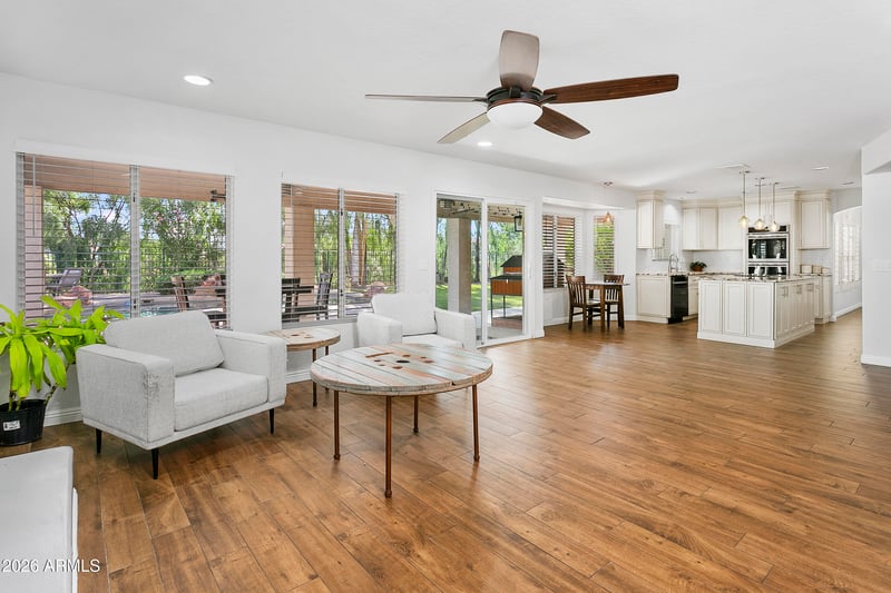 571 Kingston St, Gilbert, AZ 85233