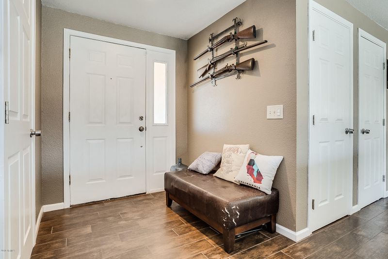 571 W Manor St, Chandler, AZ 85225