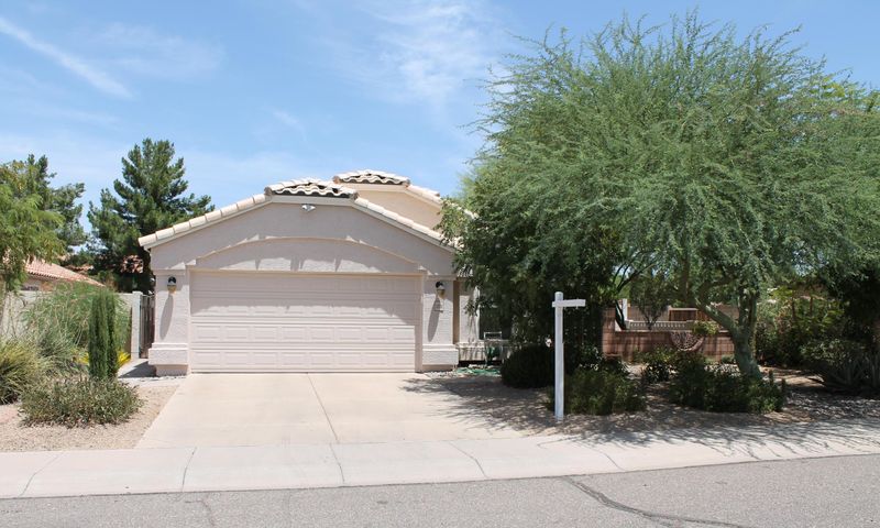 5710 W Cochise Dr, Glendale, AZ 85302