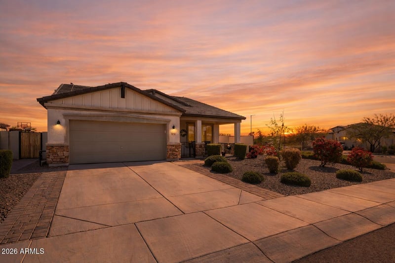 5711 187th Ln, Litchfield Park, AZ 85340