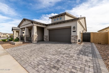 5711 Scarlet St, Mesa, AZ 85215