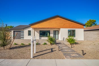 5712 11th Pl, Phoenix, AZ 85014