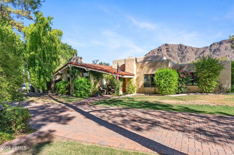 5712 E Exeter Blvd, Phoenix, AZ 85018