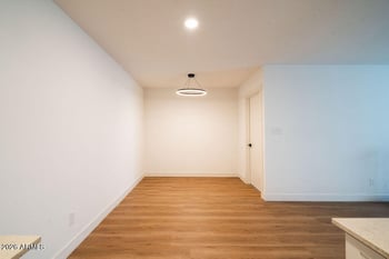 5712 N 68th Dr, Glendale, AZ 85303