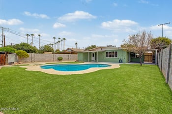 5712 Orangewood Ave, Glendale, AZ 85301