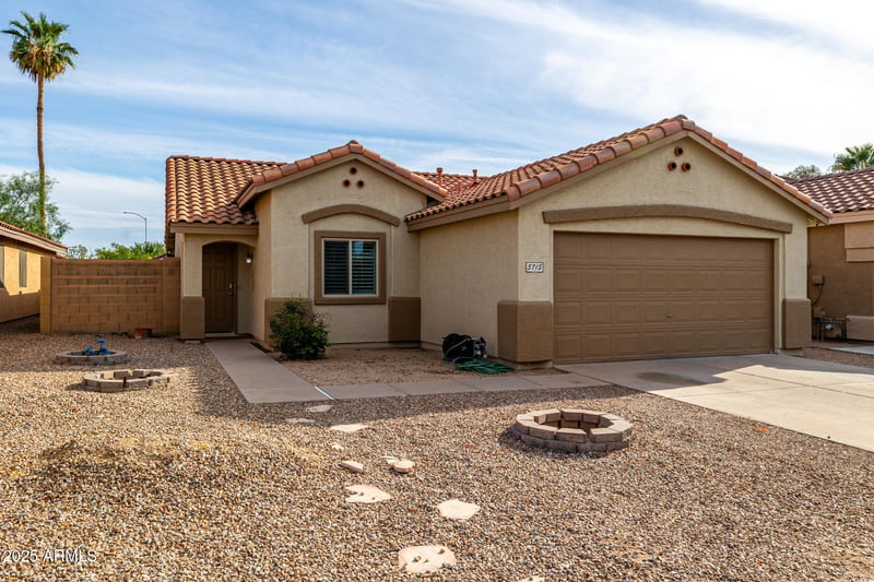5713 E Florian Cir, Mesa, AZ 85206