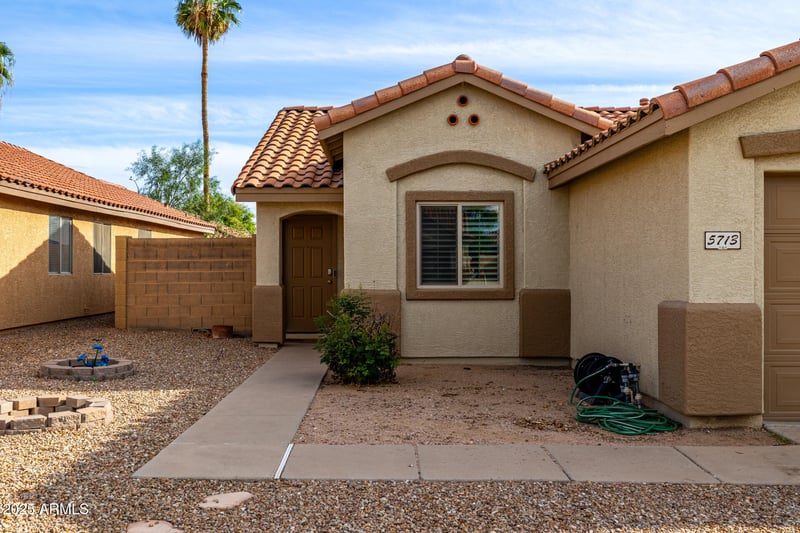 5713 E Florian Cir, Mesa, AZ 85206