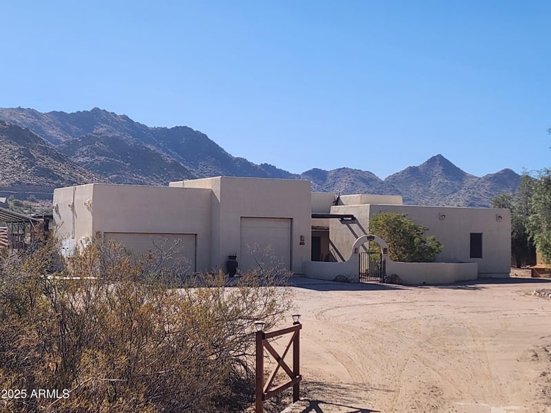 5713 Sun Dance Dr, Queen Creek, AZ 85142