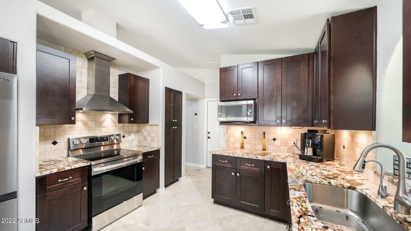 5714 E Crocus Dr, Scottsdale, AZ 85254